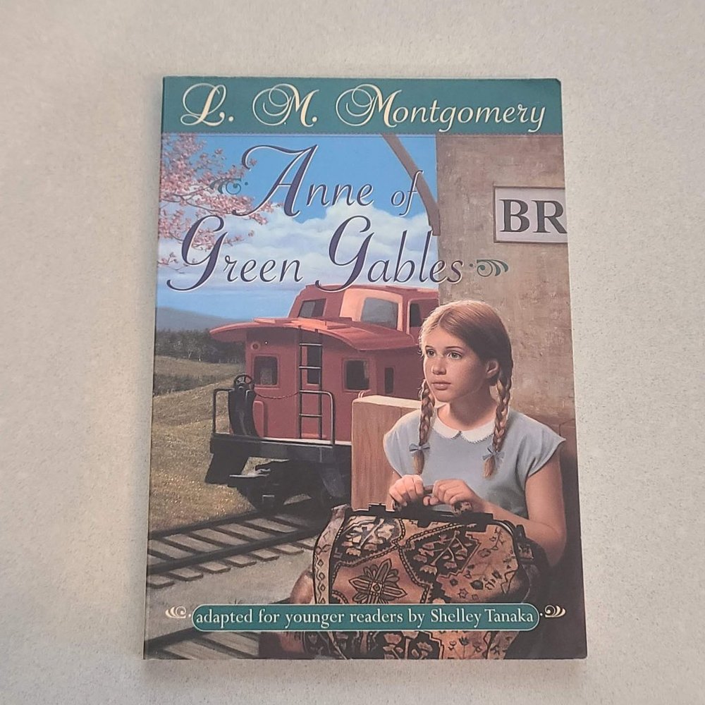 ⭐️3/$10⭐️Anne of Green Gables by L. M. Montgomery